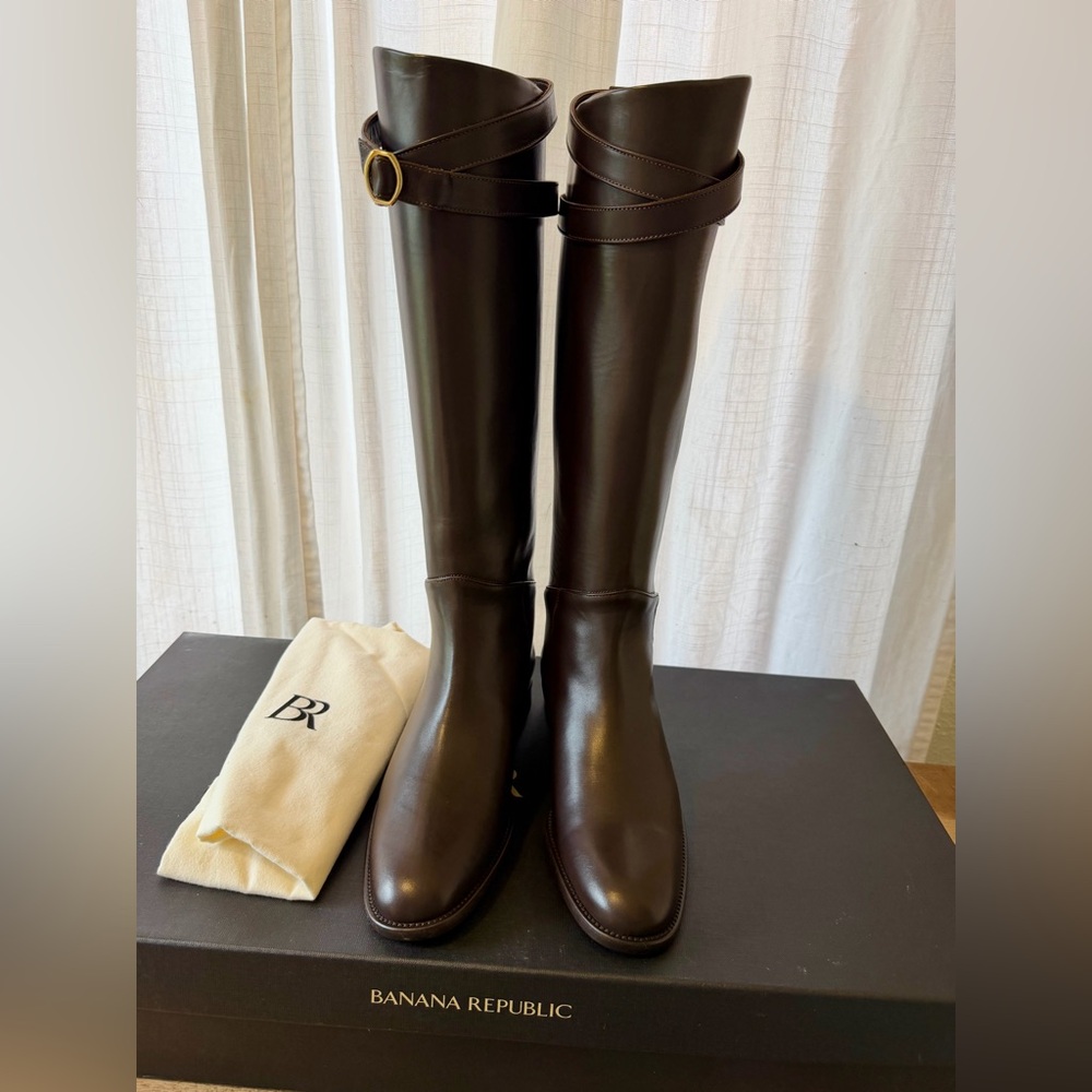 NWT Banana Republic 100% leather Italian riding boots